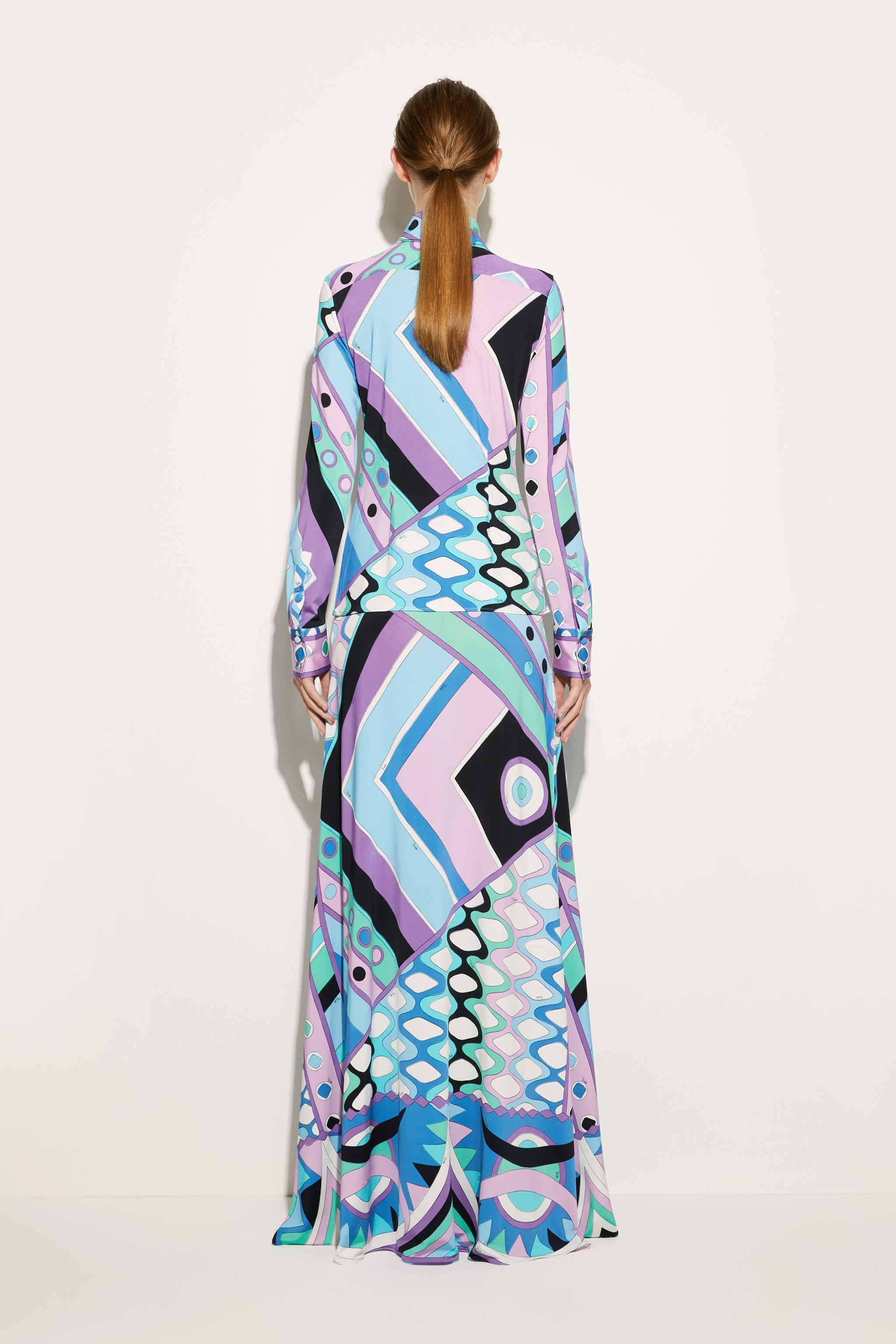 楽天市場】Emilio Pucci エミリオプッチ プリント テキスタイルデザイン Vネック 長袖 トップス カットソー レディース ブルー系  【中古】 : ブランドショップ リファレンス